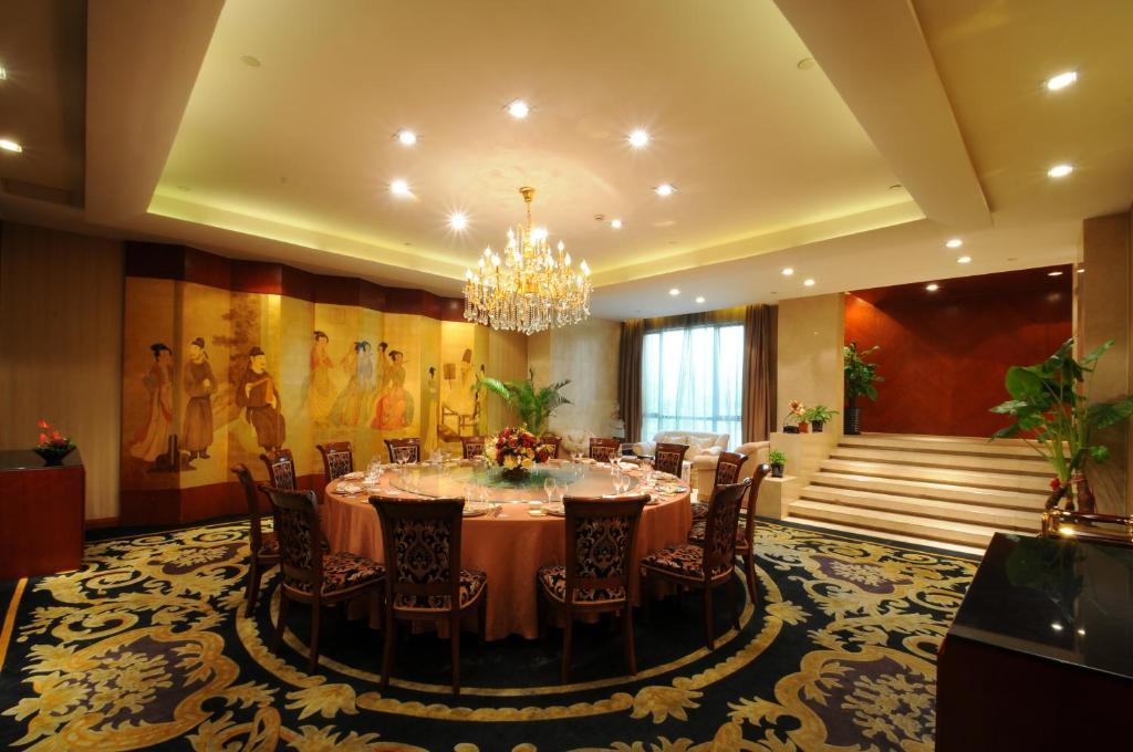 Shanghai Mlily Stress-Free Hotel 4*